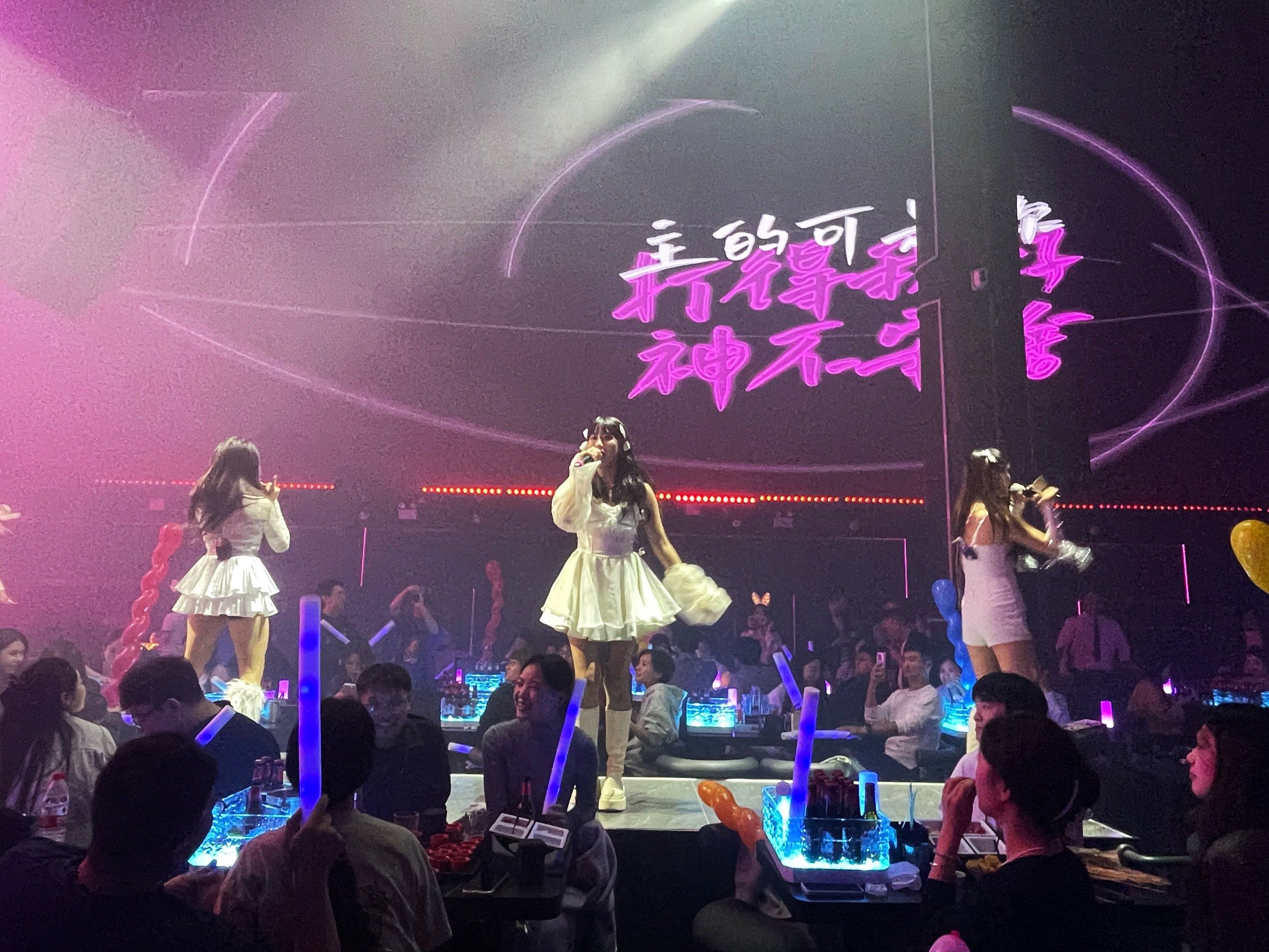 重庆商务ktv价格多少钱一个小时-九龙坡区ktv预订